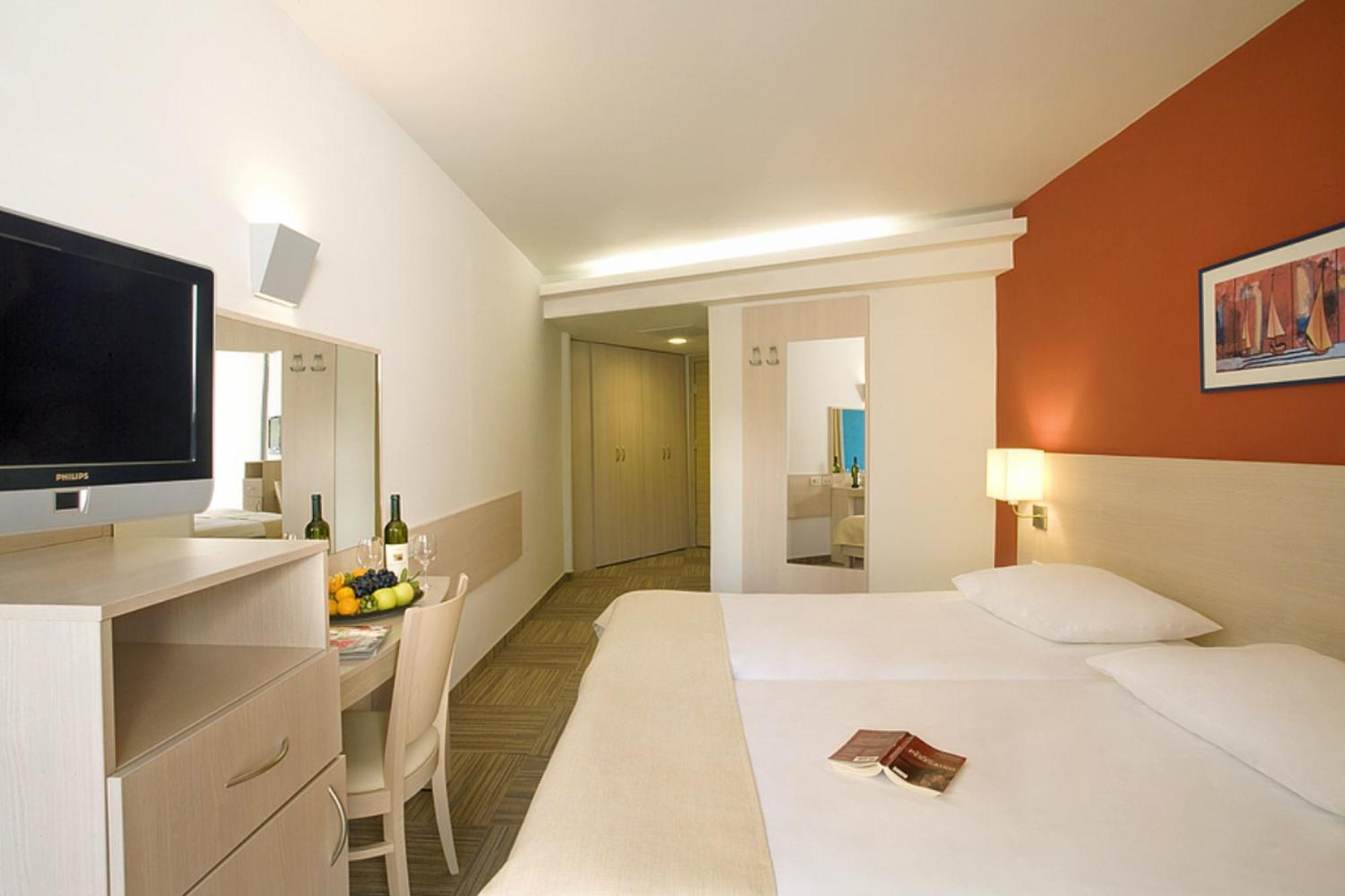 Sunny Porec By Valamar, Ex Crystal Phòng bức ảnh