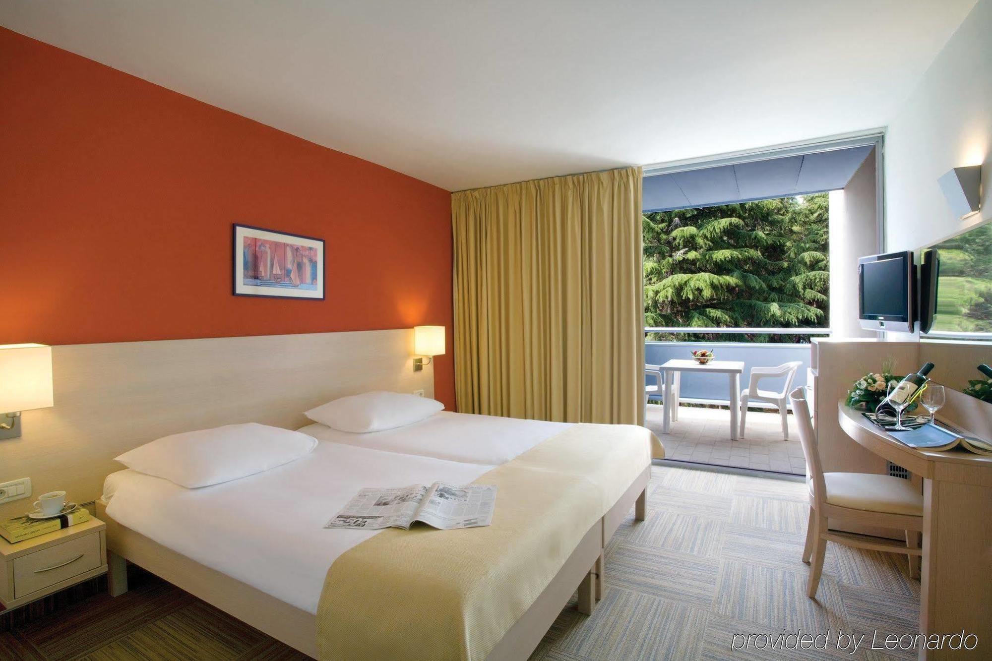 Sunny Porec By Valamar, Ex Crystal Ngoại thất bức ảnh
